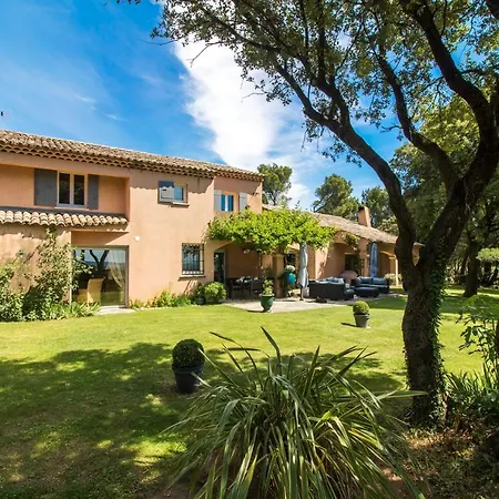 Saint-restitut Sleeps 10 Pool Air Con Wifi Villa